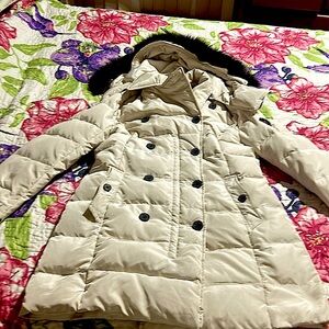 Fabulous coat can wear so many ways like new size large